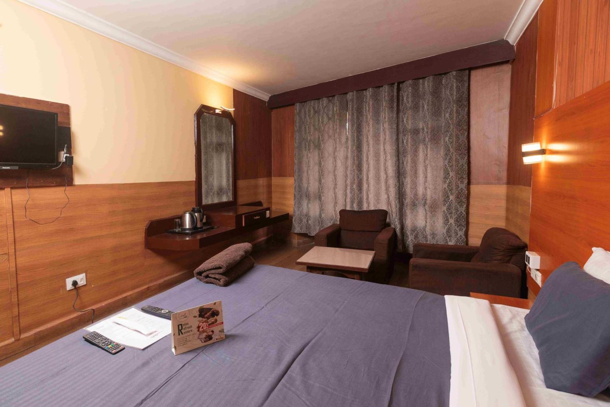 Devi Enterprises - Hotel Khems Ooty Exterior foto